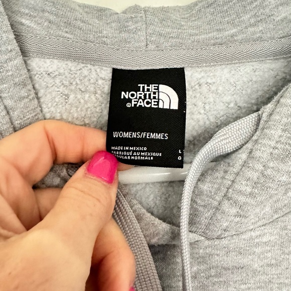 The North Face Women’s Hoodie - Picture 2 of 3
